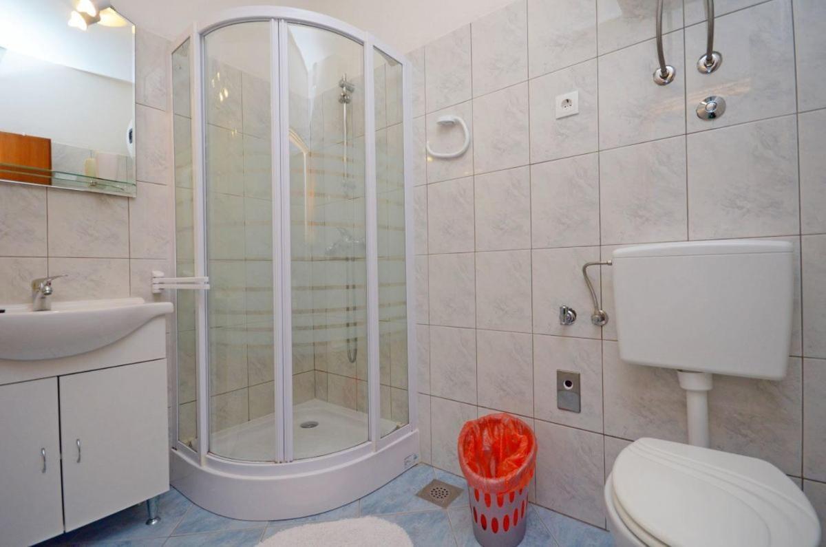 Apartments Luka Убли Экстерьер фото