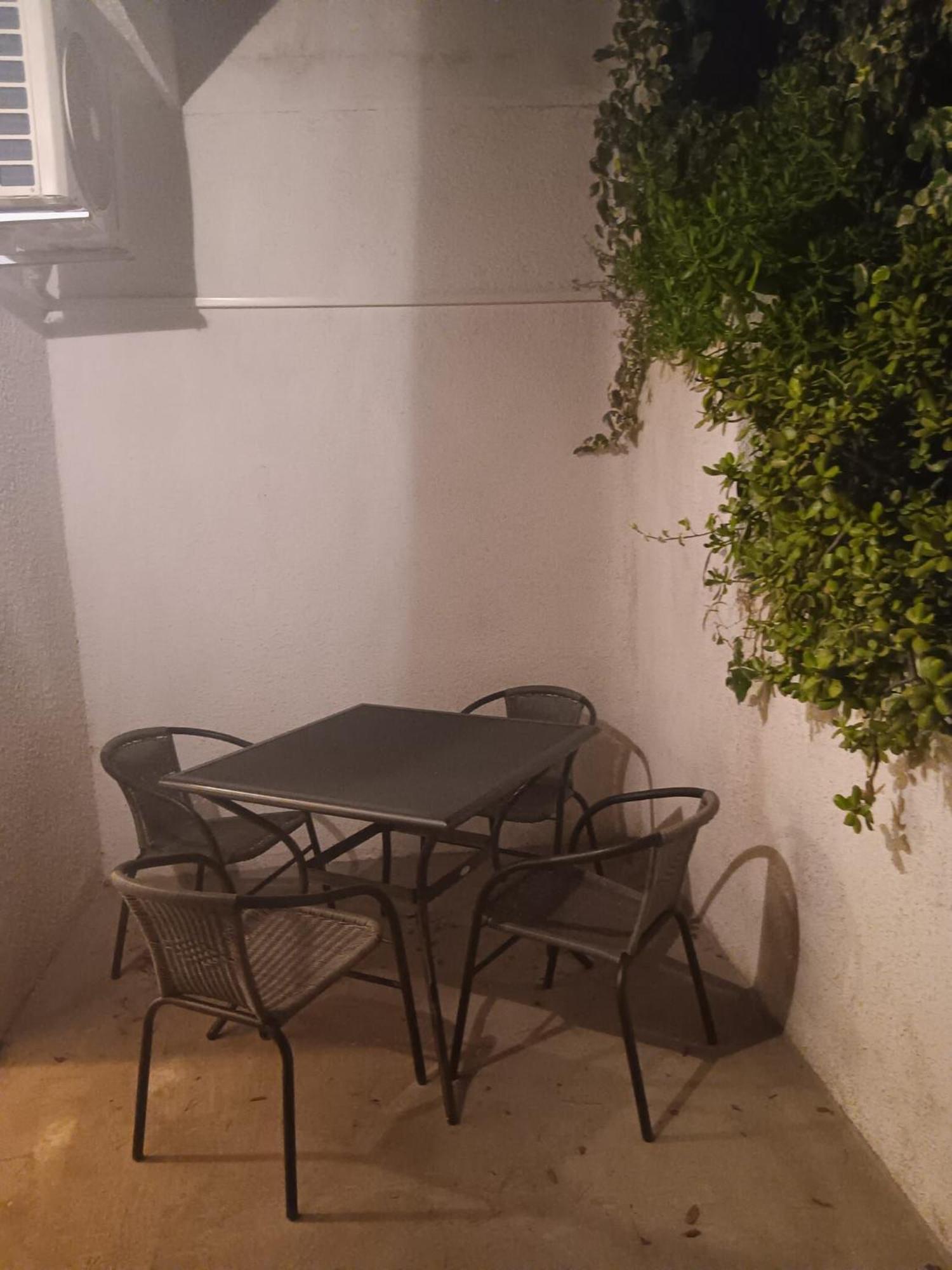 Apartments Luka Убли Экстерьер фото
