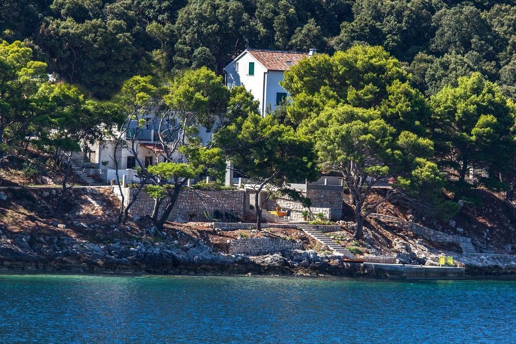 Apartments Luka Убли Экстерьер фото