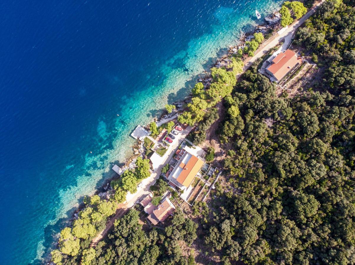 Apartments Luka Убли Экстерьер фото