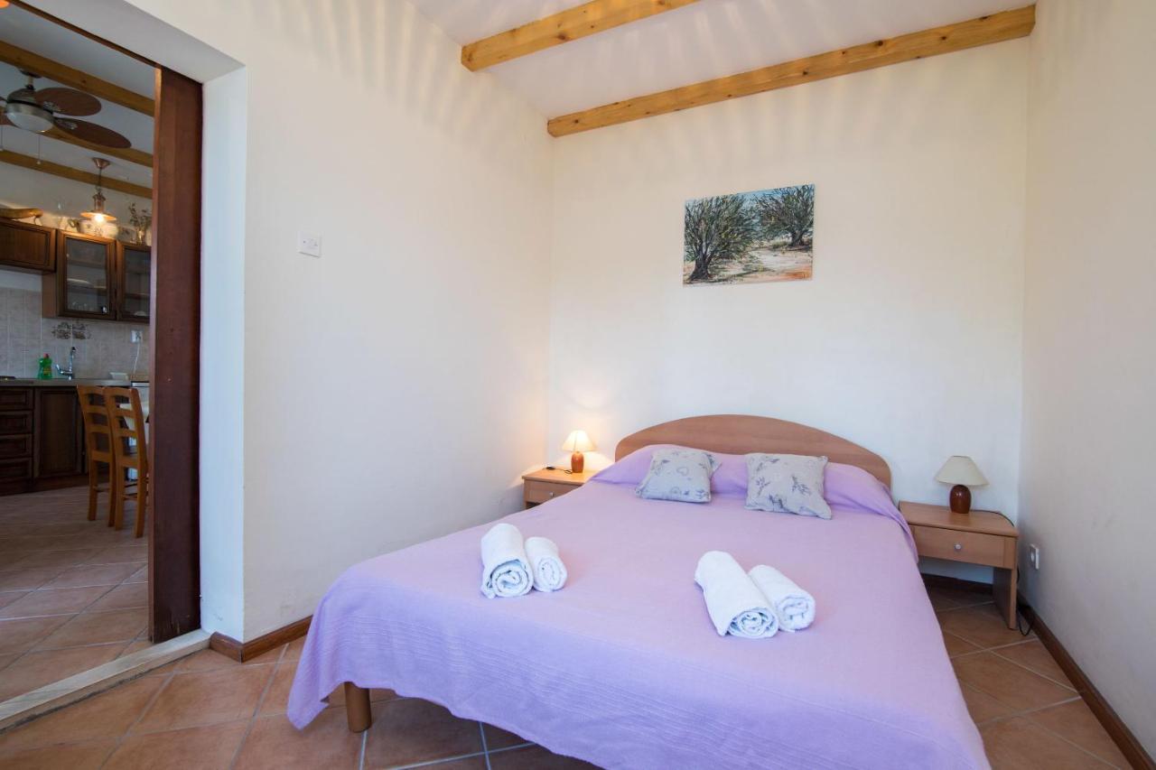 Apartments Luka Убли Экстерьер фото